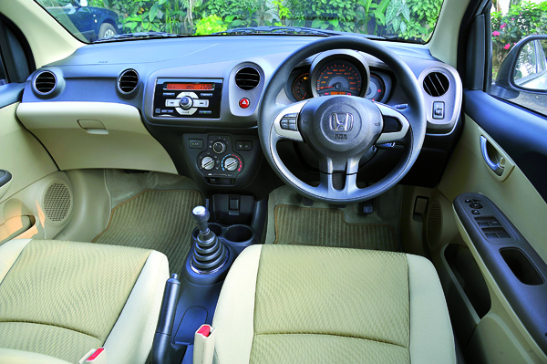 Honda Amaze vs Maruti Swift Dzire